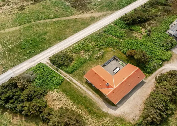 4 Star In Harboore Tatil Evi